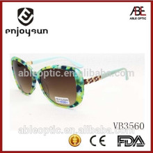 custom design lady fashion sunglasses with nice metal temple